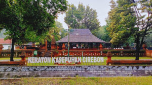 Tempat Wisata Terpopuler di Cirebon 2025: Sejarah, Budaya, dan Keindahan Alam