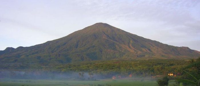 Mendaki Gunung Ciremai: Menaklukkan Puncak Tertinggi di Jawa Barat